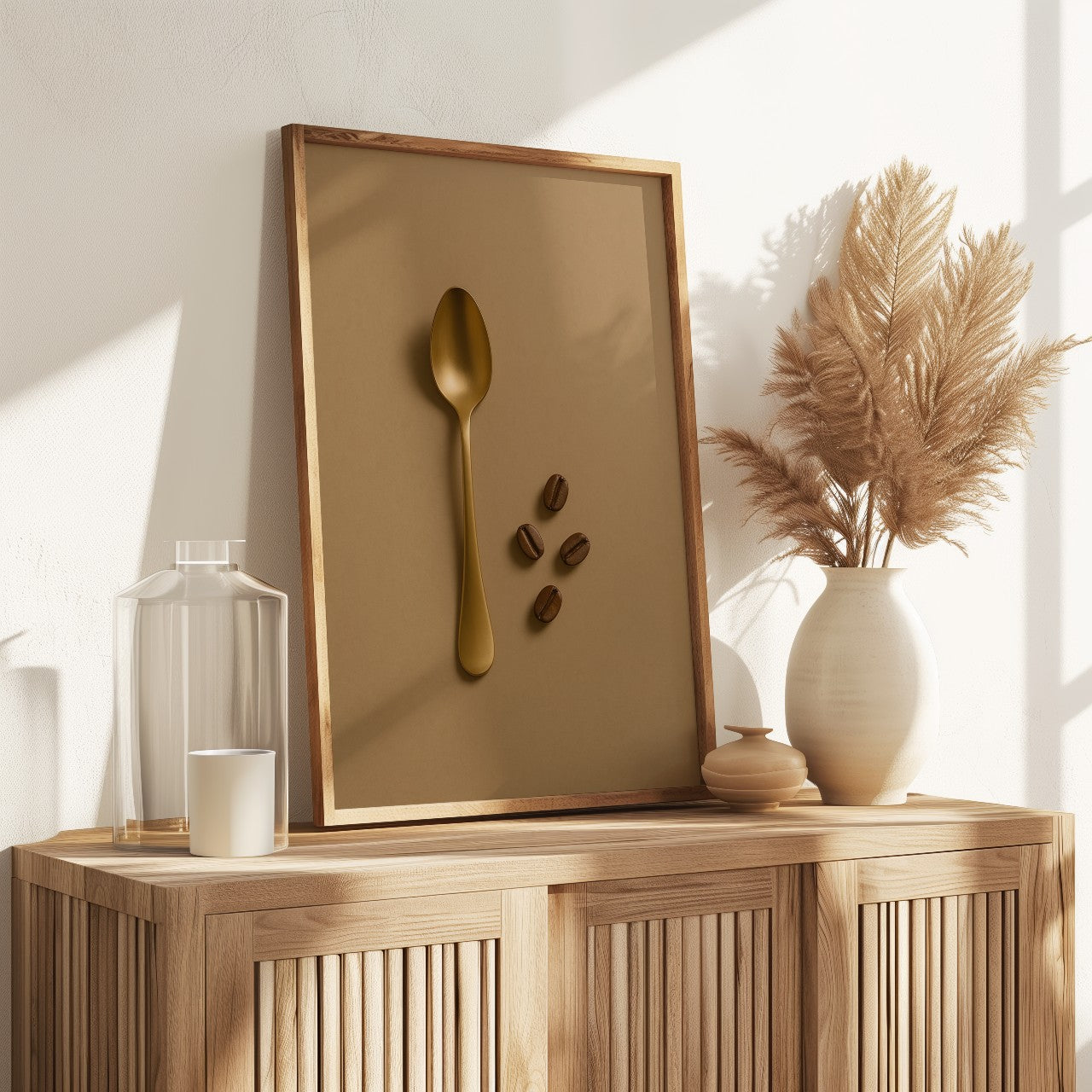 Cette affiche évoque le rituel matinal tout en délicatesse et style. Capturé dans un esprit minimaliste, une cuillère à café dorée et quelques grains de café suffit pour créer une ambiance caféinée qui respire la tranquillité...Une tranquillité qui vaut de l'or.

Cette affiche 12" x18"  s’intègre parfaitement à tous les styles de cuisines; contemporain, épuré, minimaliste, champêtre, ou, rustique.&nbsp;&nbsp;