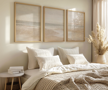 Apportez douceur et profondeur à votre espace avec ce trio d'affiches "Entre ciel et sable"
Chaque détail a été pensé pour créer un effet brumeux subtil, ajoutant texture et atmosphère à votre décor.

Imprimé sur papier cartonné de qualité, chaque affiche est prête à être encadrée pour créer un effet apaisant à votre votre chambre ou votre salon.

TROIS AFFICHES 18" X 24" (total 54" Large x 24" haut)

CADRES NON INCLUS

Détails:

Trois affiches 18" 24" (cadres non inclus)
Illustration Photo réaliste
Impress