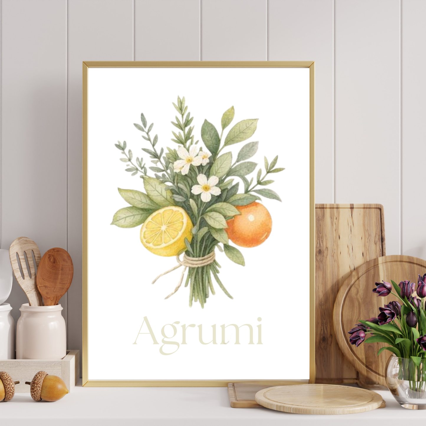 l'affiche Agrumi imprimée au Québec célèbre l’abondance et la vitalité des vergers méditerranéens. À la fois moderne et intemporelle, cette affiche crée une ambiance accueillante sans alourdir le décor. Son esthétique sobre permet de l’harmoniser facilement avec des matières naturelles, des tons neutres ou une palette plus solaire.

Idéale pour composer un mur galerie ou pour insuffler une énergie douce à votre espace.

S'agence parfaitement avec les affiches: Limoni / Arancia

* AFFICHE SEULEMENT- CAD