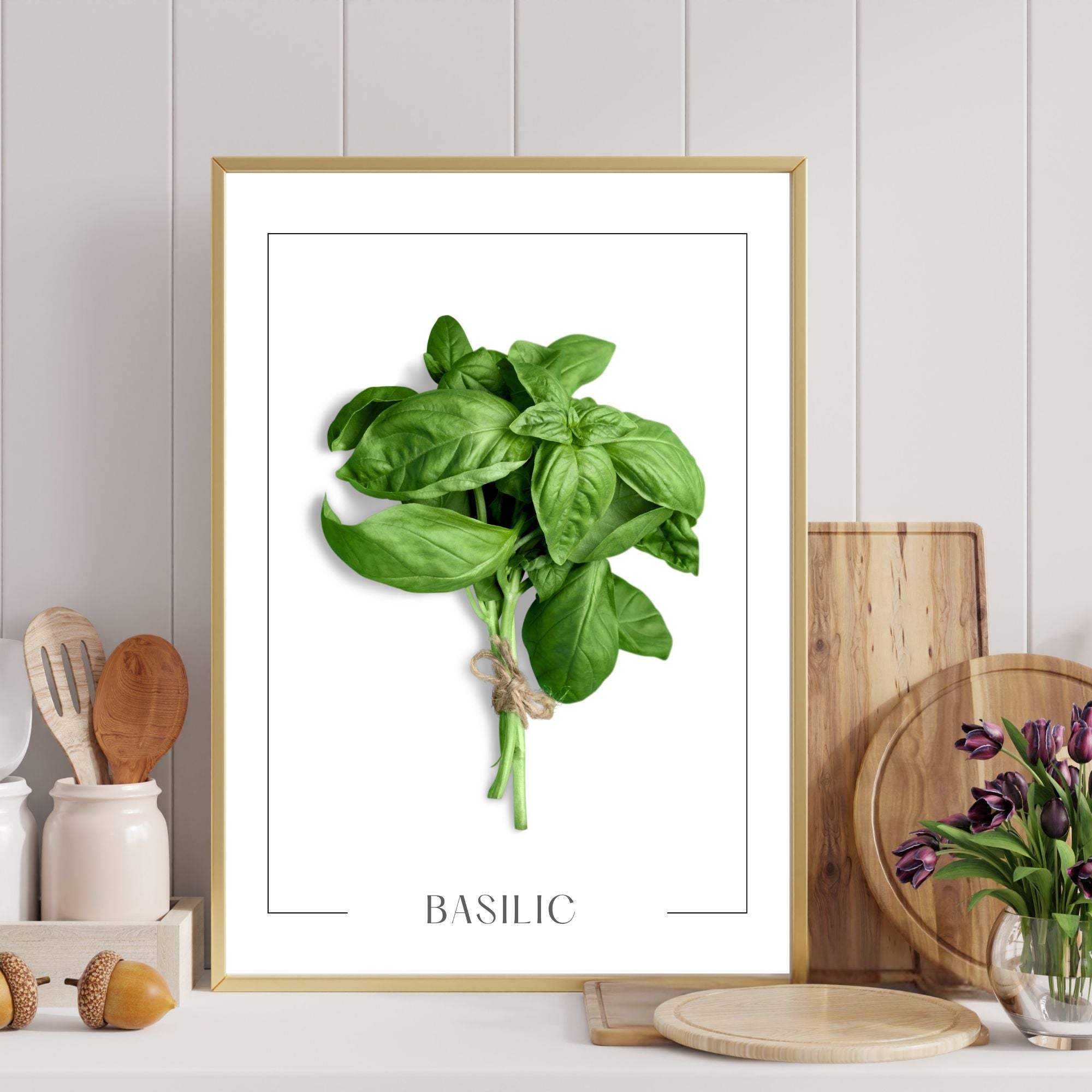 Apportez nature et fraîcheur à votre cuisine avec l'affiche basilic.

Disponible en format 12 x 16 pouces avec bordure blanche ou 9 x 12 pouces pour encadrer et poser sur un comptoir.&nbsp;

Créez votre propre agencement en combinant les différentes affiches aromates et laissez libre cours à votre créativité . Suspendez-les sur un mur ou disposez-les sur vos surfaces pour un décor vitaminé et raffiné.

S'agence parfaitement en duo avec l'affiche:&nbsp;Coriandre / Romarin / Lavande