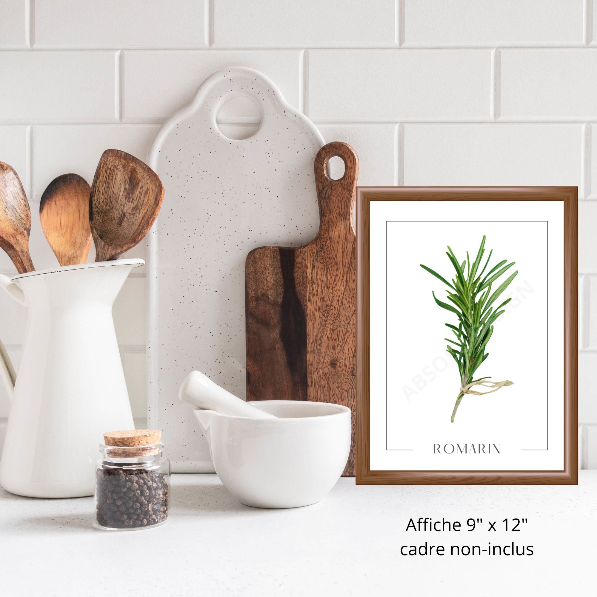 Apportez nature et fraîcheur à votre cuisine avec l'affiche romarin

Disponible en format 12 x 16 pouces avec bordure blanche ou 9 x 12 pouces pour encadrer et poser sur un comptoir.&nbsp;

Créez votre propre agencement en combinant les différentes affiches aromates et laissez libre cours à votre créativité . Suspendez-les sur un mur ou disposez-les sur vos surfaces pour un décor vitaminé et raffiné.

S'agence parfaitement en duo avec l'affiche:Coriandre / Basilic / Lavande