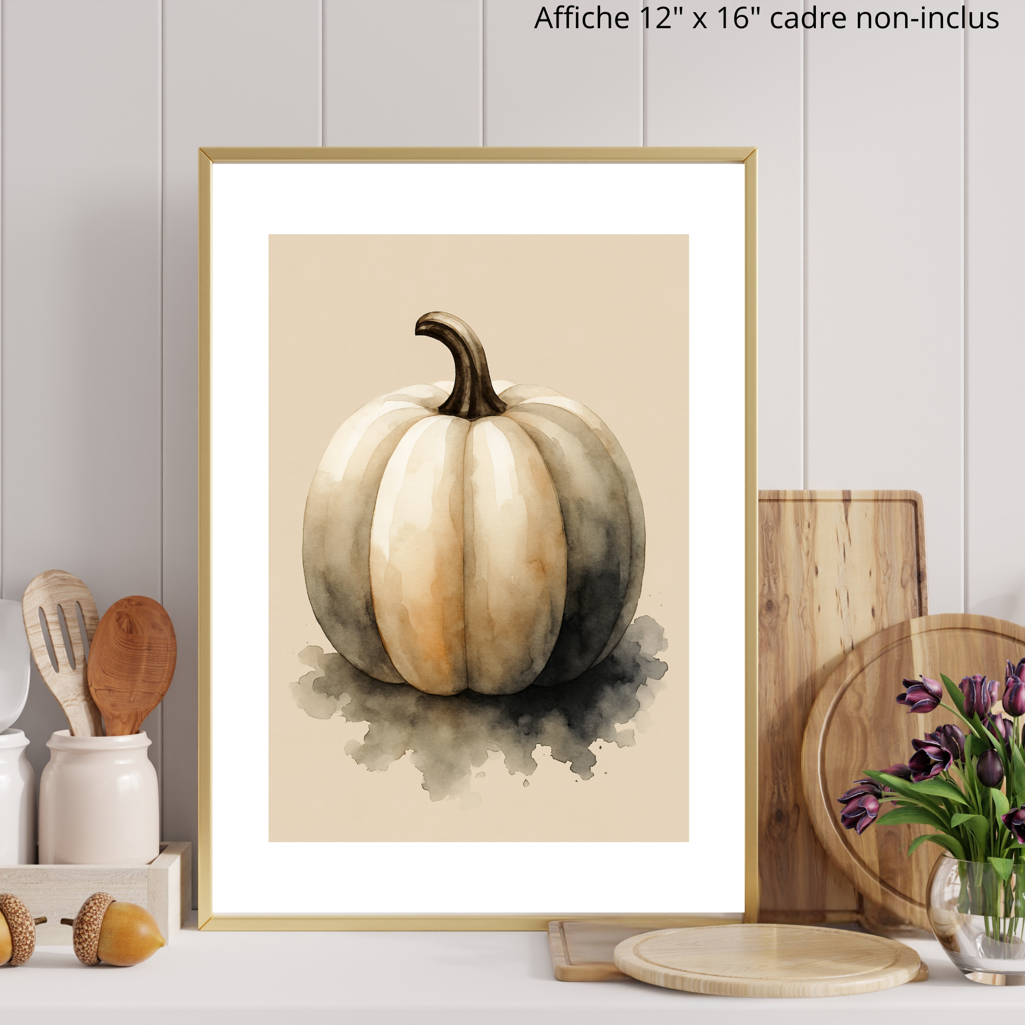 Quand octobre s’installe et que les feuilles dansent au vent, l'affiche "Citrouille crème"&nbsp;aux tons feutrés de crème, terracotta et charbon évoque les douceurs de l’Halloween sans jamais sombrer dans le cliché.&nbsp;

S'agence parfaitement avec les affiches: Citrouille charcoal / Trois citrouilles