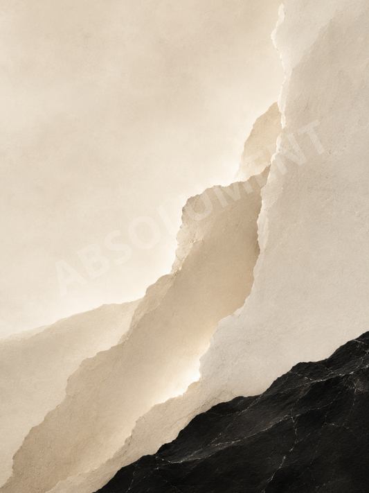 Affiche abstraite beige et noir de la Collection Minérale par Absolument. Œuvre minimaliste inspirée des textures naturelles et du calme des paysages minéraux.